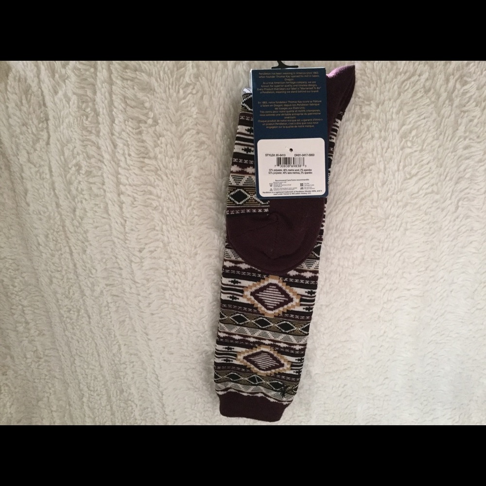 New Pendleton Maroon Socks - Picture 6 of 7